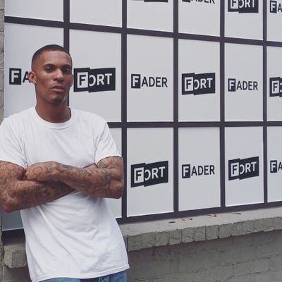 therealjchat's profile picture. artist/writer/performer #TEAMJCHAT 
follow the instagram soundcloud @therealjchat
fb @ Jay chatman