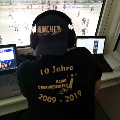 seit 2009 live on Air im Münchner Eishockey, Fahrradfahrer, Hobbygoalie und Schiedsrichter-Fan