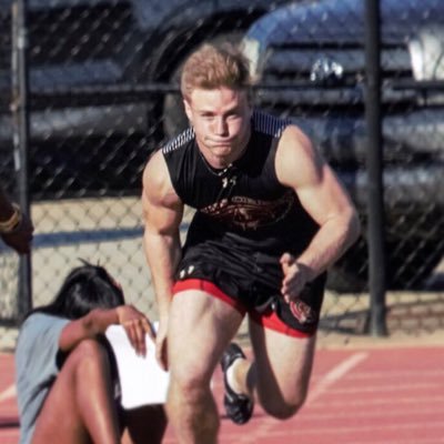 WillWat3's profile picture. JC football RB #34 co2020 | 34 ACT | 4.0 GPA Unweighted |