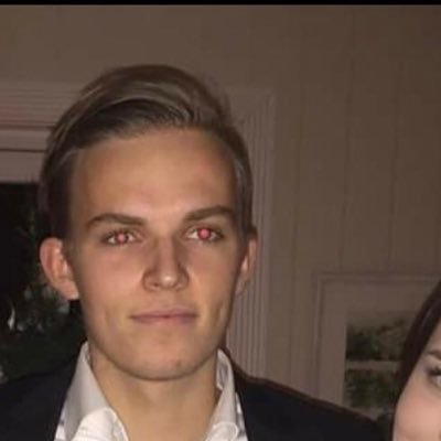 SimenKroken1's profile picture. Alltid på jakt etter en diskusjon⚽️