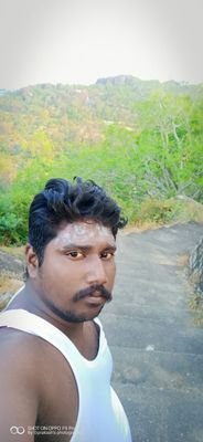 எல்லாம் சில காலம் 

நான் 
பாண்டியன்