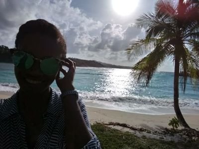 nesianbatikadi's profile picture. 😂