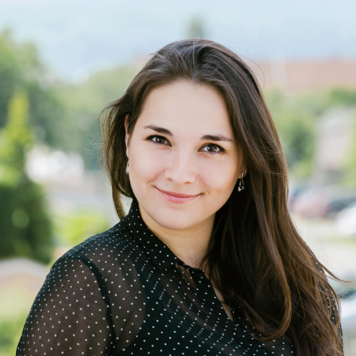 English literature enthusiast, a singer, still a hoarder (now in @smartocto) and a Media Suuccess Specialist. Additionally, a panda fan. Into penguins as well.
