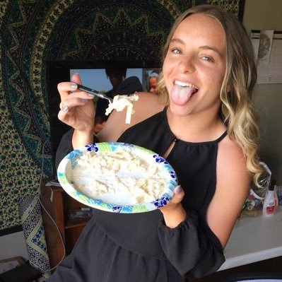 BrandiJBowling's profile picture. ❤️🥎