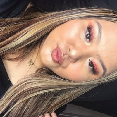 chichix0's profile picture. some sugar, a lot of spice 😉✨