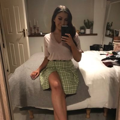 GabyCroissant's profile picture. I'm just here for the memes