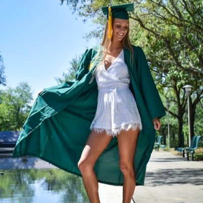 •USF Graduate 🌴 • Florida ✈️ Texas •