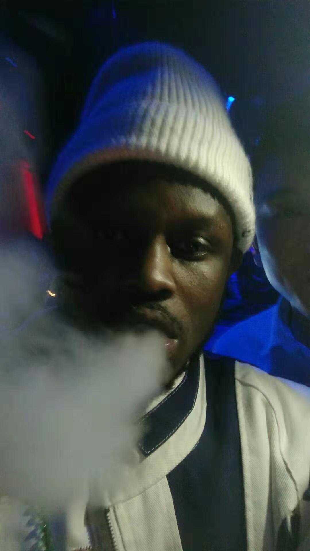 Dramaki66052232's profile picture. My name is Drama king. china club mc.