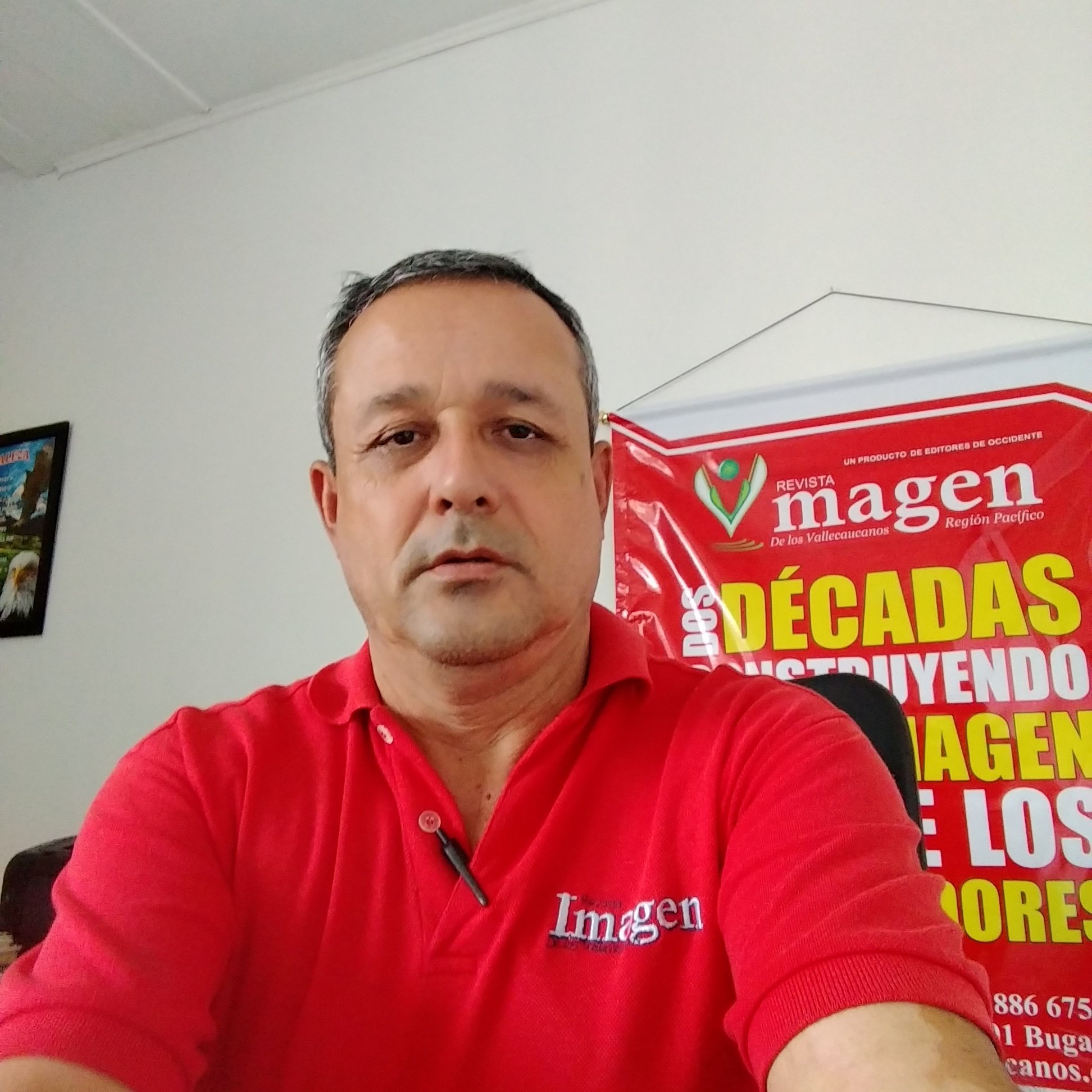 Periodista de la revista imagen del valle,
Empresario de comunicaciones,
Estratega en imagen
Política empresarial, local guides Colombia de Google.