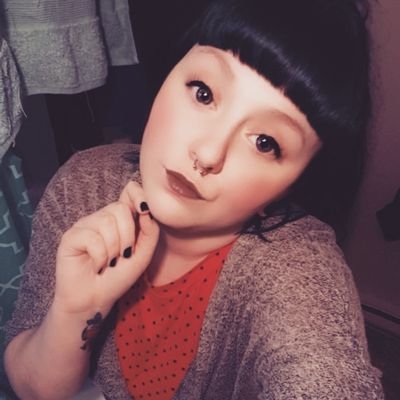 New member here! Follow me!🙄
I love more than anything: cats, my boyfriends, my family, paranormal, music, obscure things, etc. 
❤💋🐈👻👽🎵
from Québec!
