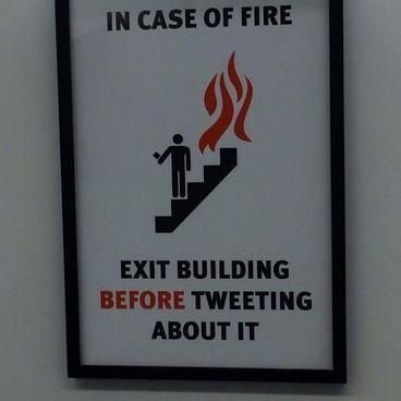 C2Ewny's profile picture. 