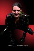photographer
rubber in paris. https://t.co/y2kuARyfN3