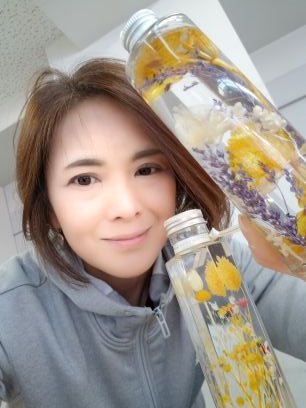 ウェブカツ用「頑張れ!私!今もう崖の上だよ亅と自分で自分を鼓舞する垢。
2019年4月から数ヶ月ウェブ活しましたが、生活のため現在はもとの職種戻りました😅
ウェブカツでフォロー、フォローバしてくださった方ありがとうございました。
今後も独学でコツコツ学びます。