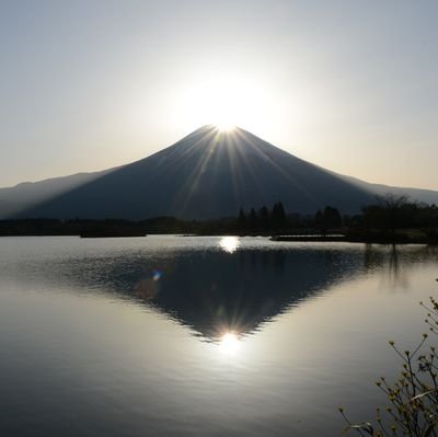 マイキャン 写真を撮る旅人　
北海道 道東 主に ＃四角太陽
私自身障害者手帳所有 オペ6回
＃顔面痙攣 ＃ボトックス
＃睡眠時無呼吸症候群 ＃スローライ
コースター 
800キャンピングカー.初年度登録H8年3月自分で構造変更H11年12月20日型式KC-HDB51. 
定員10人.AT.エアーサス等 