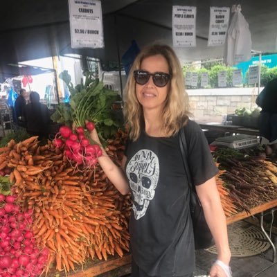 Computer engineer, health coach and a chef inspire by Food Tech, entrepreneur