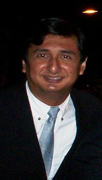 Felizmente casado, padre de 2 hermosos niños.
