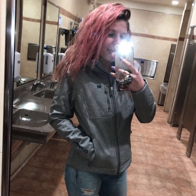 MoellerKaylie's profile picture. vibin