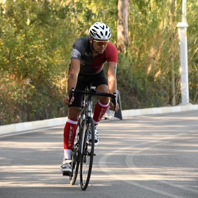 myasinyeter's profile picture. father, orthodontist, triathlete, history research, #thoroughbred breeder&owner                
#eskisehirspor  🖤❤
#hacettepe  🦌