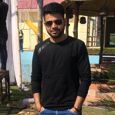 dudeja_13's profile picture.