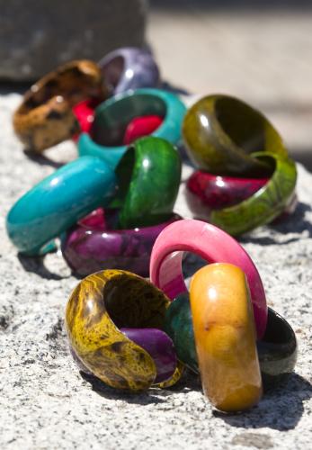 Never wear a baggy bangle again! 
Mango Tree fitted Bangles are trendy, stylish, and sexy. 

Live, Love and accessorise with Mango Tree