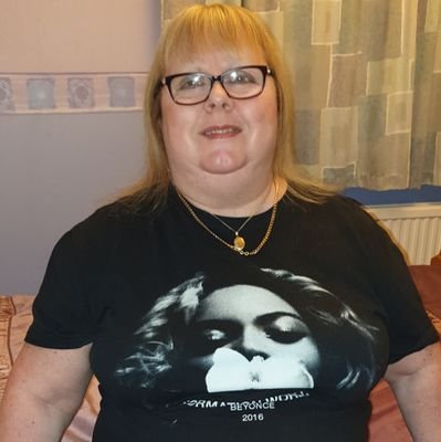 I am the BEYHIVE MOMMA
find my group on Facebook.