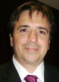 Francisco Salismar Lopes Correia, 44 anos, natural de Pau dos Ferros/RN. Médico cardiologista intensivista, atual Deputado Estadual no RN.