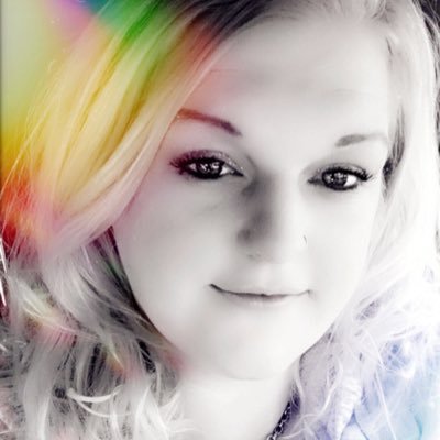 TiffanyPearl89's profile picture. ♥ 29  https://t.co/6QG4QuNRKv.Gemini