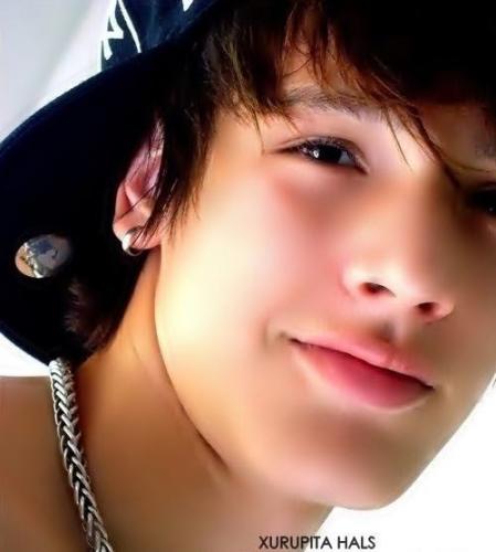 Soou um cara lindo maravilhoso bonito e gostoso ! :P