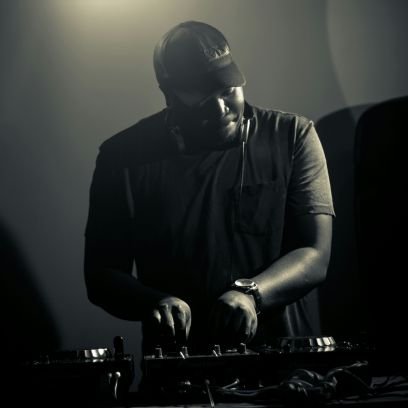 Kelvin_MacDeep's profile picture. Deep House/ Disco/Funk/Soul Dj |Teach Me How To Boogie |The Groove Meditation Ensemble|76960269 For bookings