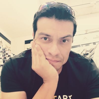 Capricornio 41 , Papa, Soltero, -
Emprendedor - Desarrollador Web Freelance 😎 - Persigue tu sueño y no trabajes para el de otro. --Steve Jobs--