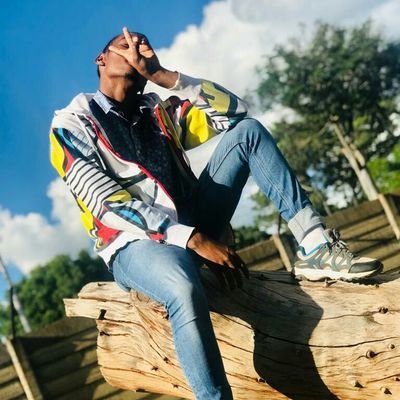 RaiTererai's profile picture. ●||Telecommunications Engineering Student 
●||Chelsea Fan
●||Proudly Zimbabwean 
●||@《G.O.A.T XXIV♡》■