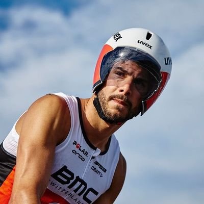 Swiss Pro Triathlet🇨🇭                                                  BMC - Vifit Pro Triathlon Team                                        IM70.3 Champion