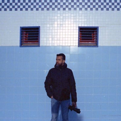Filmmaker, ese que hace un poco de todo porque le gusta todo, también me gusta la tecnología, el cine, los bocadillos de tortilla, el pescaito frito y mi tierra