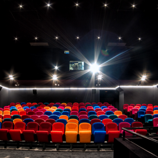 Cinéma indépendant de 3 salles à deux pas du Trocadéro. Paris 16ème. Réseau DULAC CINEMAS. Membre des CIP. #majesticpassy