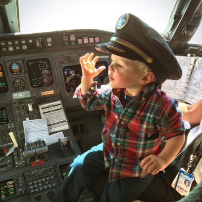 joshuamarine's profile picture. 