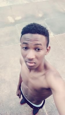 BahYacine5's profile picture. Je t'aime maman bah Aïcha ❤