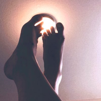 ̃ verified ̃ | college $tudent brat$ | $15 tributes | cashapp: $foxyfootfetish | sell feet pics if you’re worthy💸 | ask about private snapchat