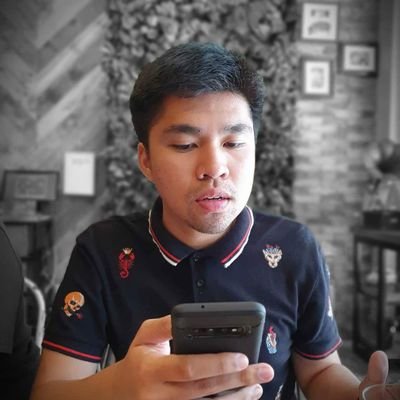 jblaggui18's profile picture. ADMUST • L2013 • CE '18