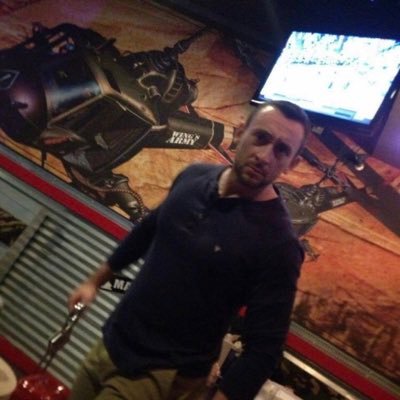 robsmith0199's profile picture. 