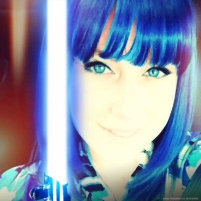 PiinkSp4rkles's profile picture. Abracadabra