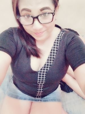 Santi19541182's profile picture. terima massage chat wa 081385864497