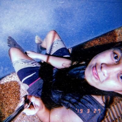 vinecasilon's profile picture. Be yourself. If people don't like it, fuck them.