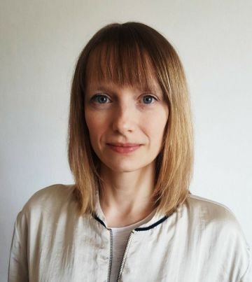Wienerin, Ex-Journalistin, Foodie, Mutter, 41
