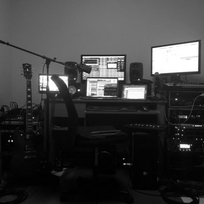 cs2_st1025's profile picture. 局の音声さん。