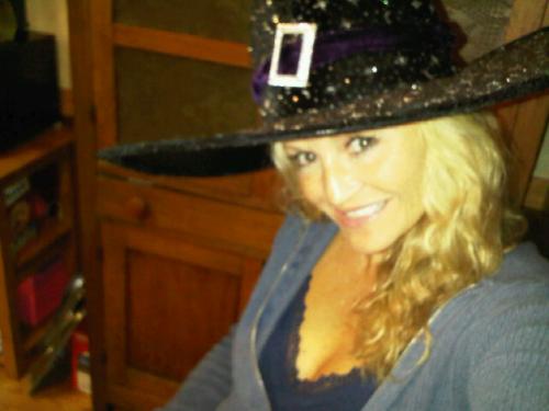 KDcrna's profile picture. CRNA