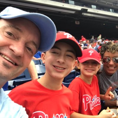 Philly sports fan, Tech Ops/Finance, husband, father of 2