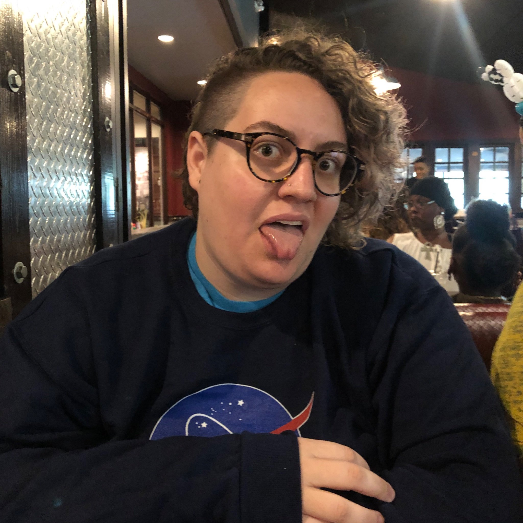 Margiggles's profile picture. Old sea witch. Fanfic librarian. Can count all my interests on one hand.