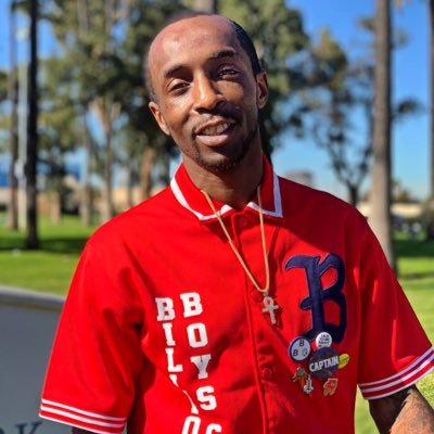 stand0nB1zzness's profile picture. https://t.co/cGMKsVlja7