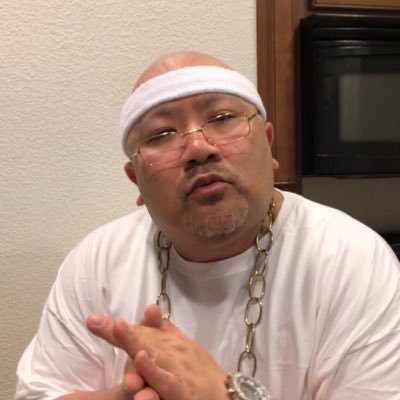 T-Saki! This is a comedy/parody of my favorite rapper and big homie E-40! I been doing this impression since 1995. “E-40’s kitchen” and other comedy vids 😂😂😂