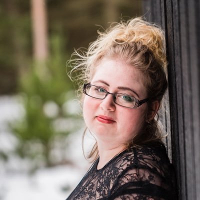 har stor intresse inden for Sociale medier og er blogger @mullesbogblog og forfatterspire